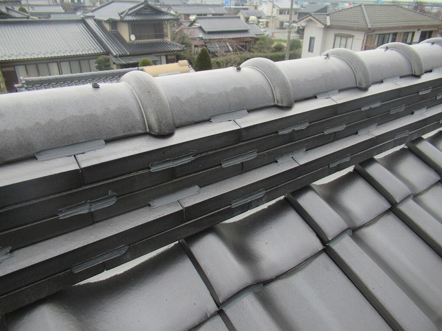 南アルプス市　ラバーロック